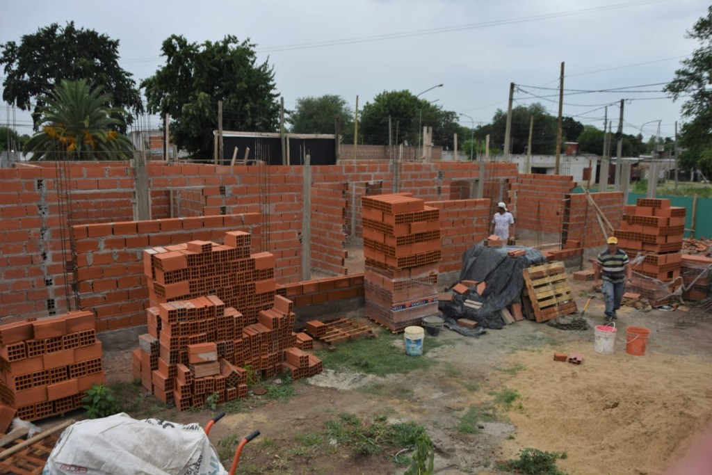 El Intendente recorrió las obras de construcción del nuevo CAPS del barrio Constantini