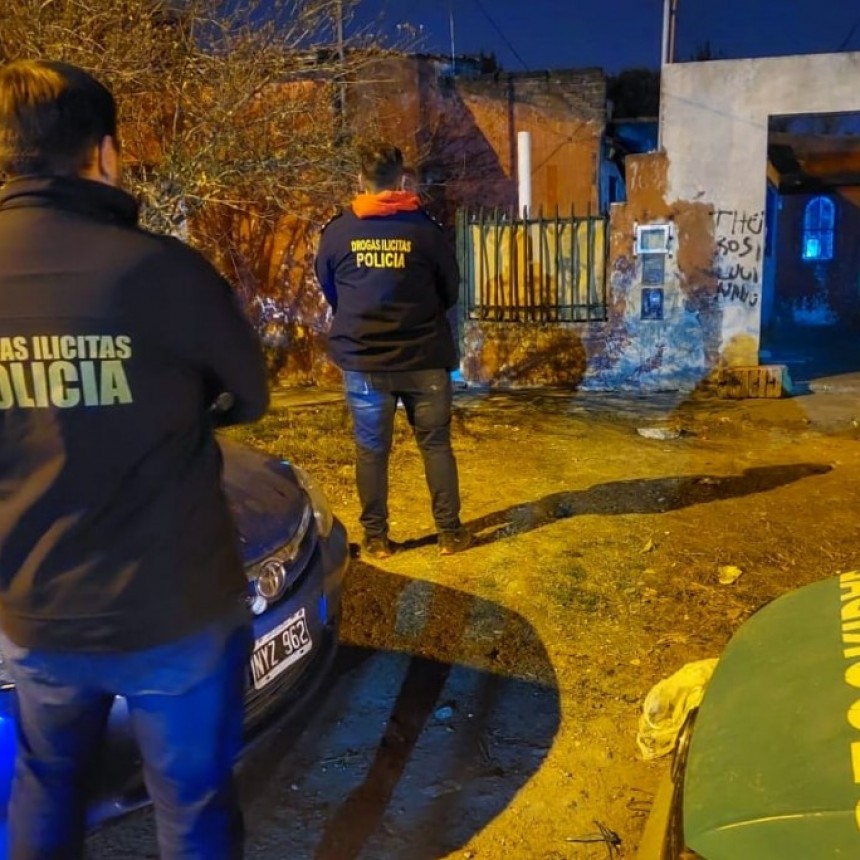 Narcotráfico: dos detenidos tras allanamientos en los barrios San Bernardo, Lanusse y Villa del Parque
