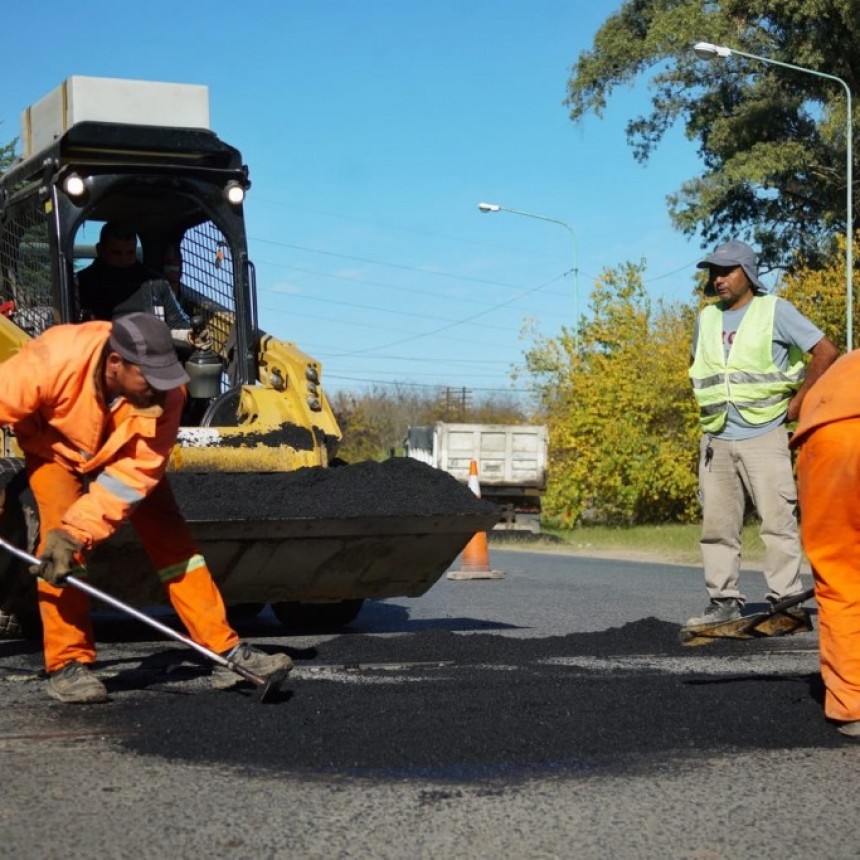 Concluyeron los trabajos de bacheo en toda la traza de la avenida Presidente Alfonsín