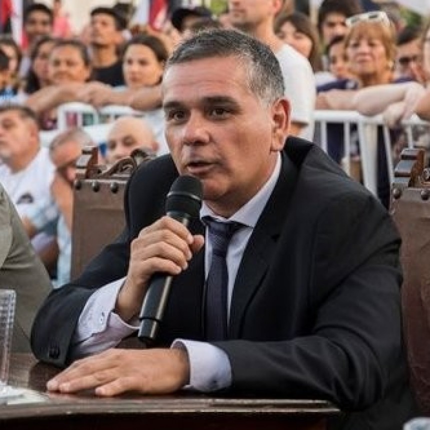 "Hay que acompañar a los servicios sanitarios de Luján y no poner palos en la rueda"