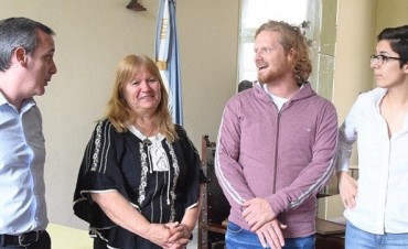 Entregaron subsidio a la sociedad de fomento del barrio "La Esperanza"