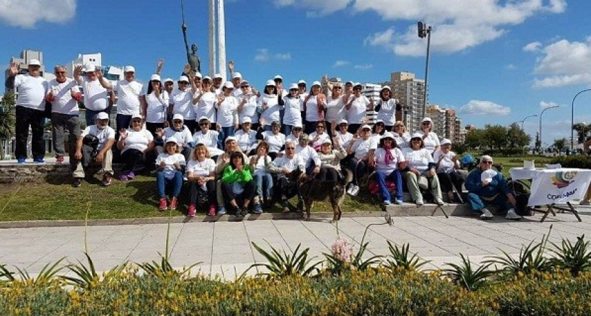 Adultos mayores de Luján viajaron a Mar del Plata