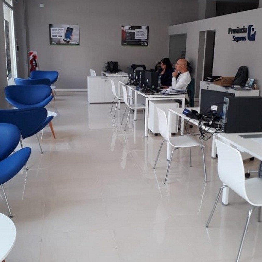 Provincia Seguros inauguró sus nuevas oficinas en Luján